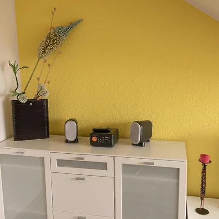 Vogelnest Zentral In Mit Pool