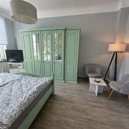 Vogelnest Zentral In Mit Pool Appartement