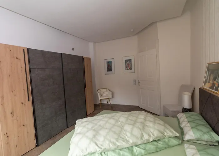 Vogelnest Zentral In Mit Pool * Mühlhausen