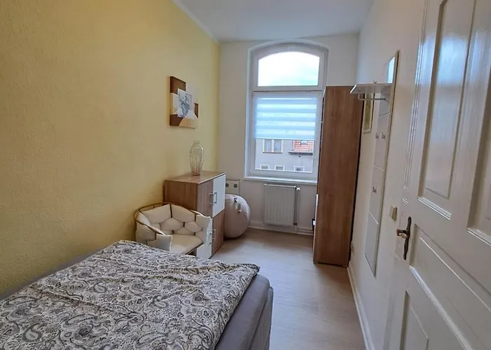 Appartement Vogelnest Zentral In Mit Pool Mühlhausen