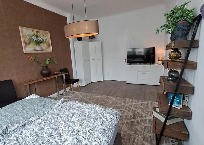 Vogelnest Zentral In Mit Pool Apartamento Mühlhausen